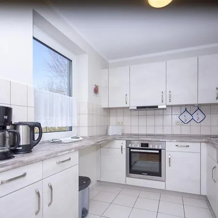 Haus Ruegensonne, App 02 דירה *